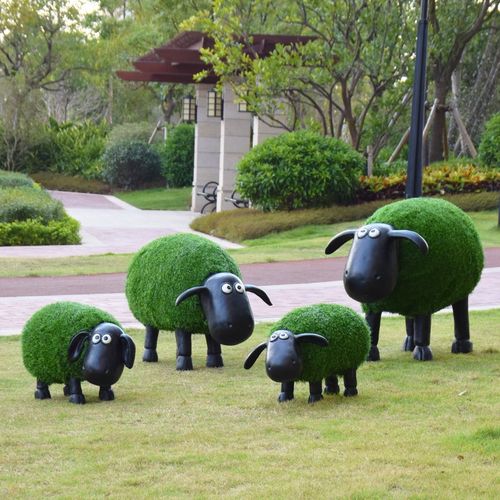 户外花园庭院装饰卡通动物玻璃钢雕塑幼儿园林景观草皮植绒羊摆件