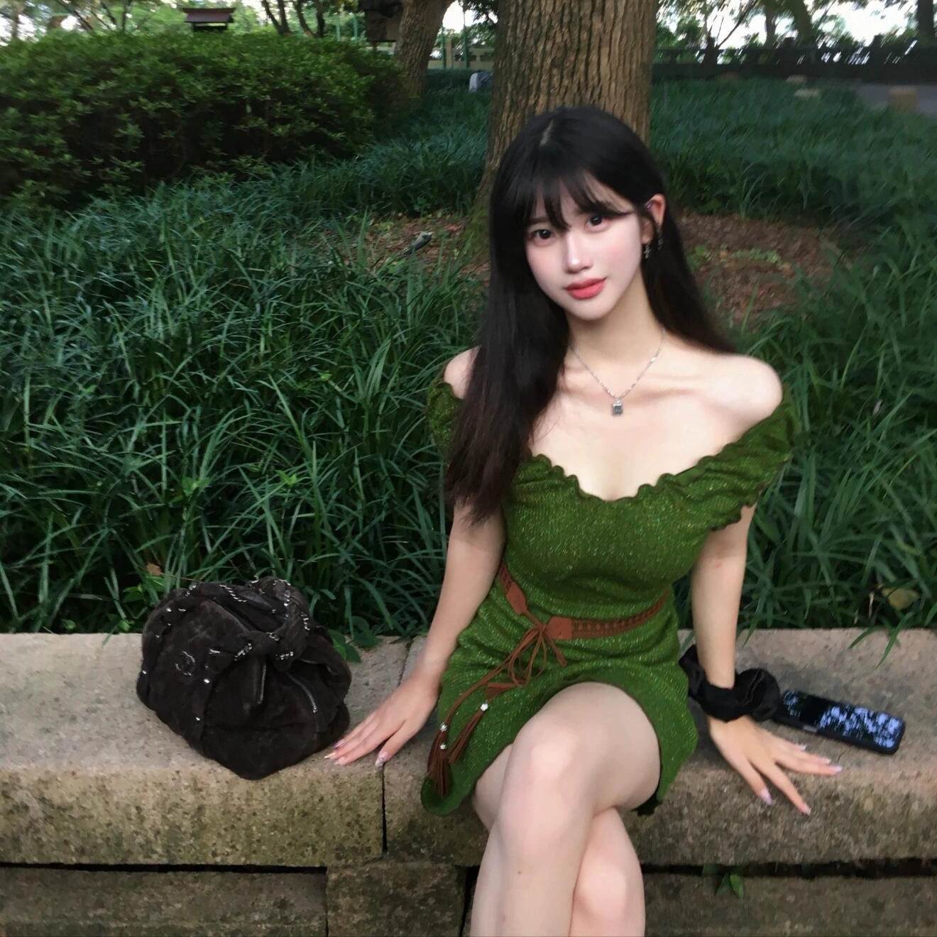 韩系chic木耳边V领无袖连衣裙夏季温柔甜美气质少女显白收腰a字裙