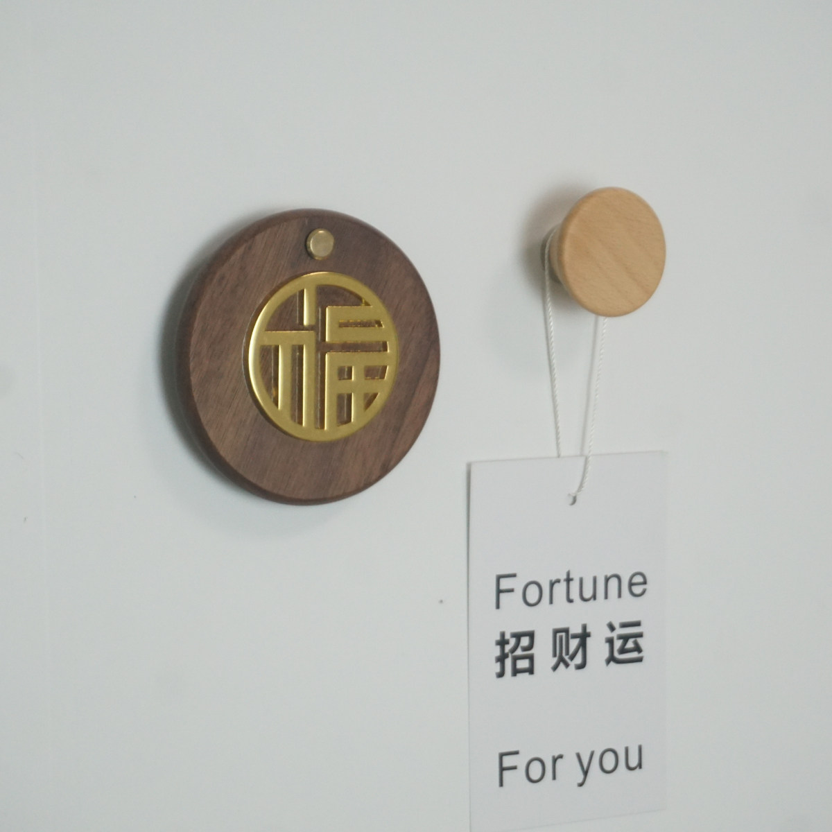 防盗门猫眼遮挡盖装饰磁吸盖免打孔防窥盖门镜堵孔器安全盖保护贴图片