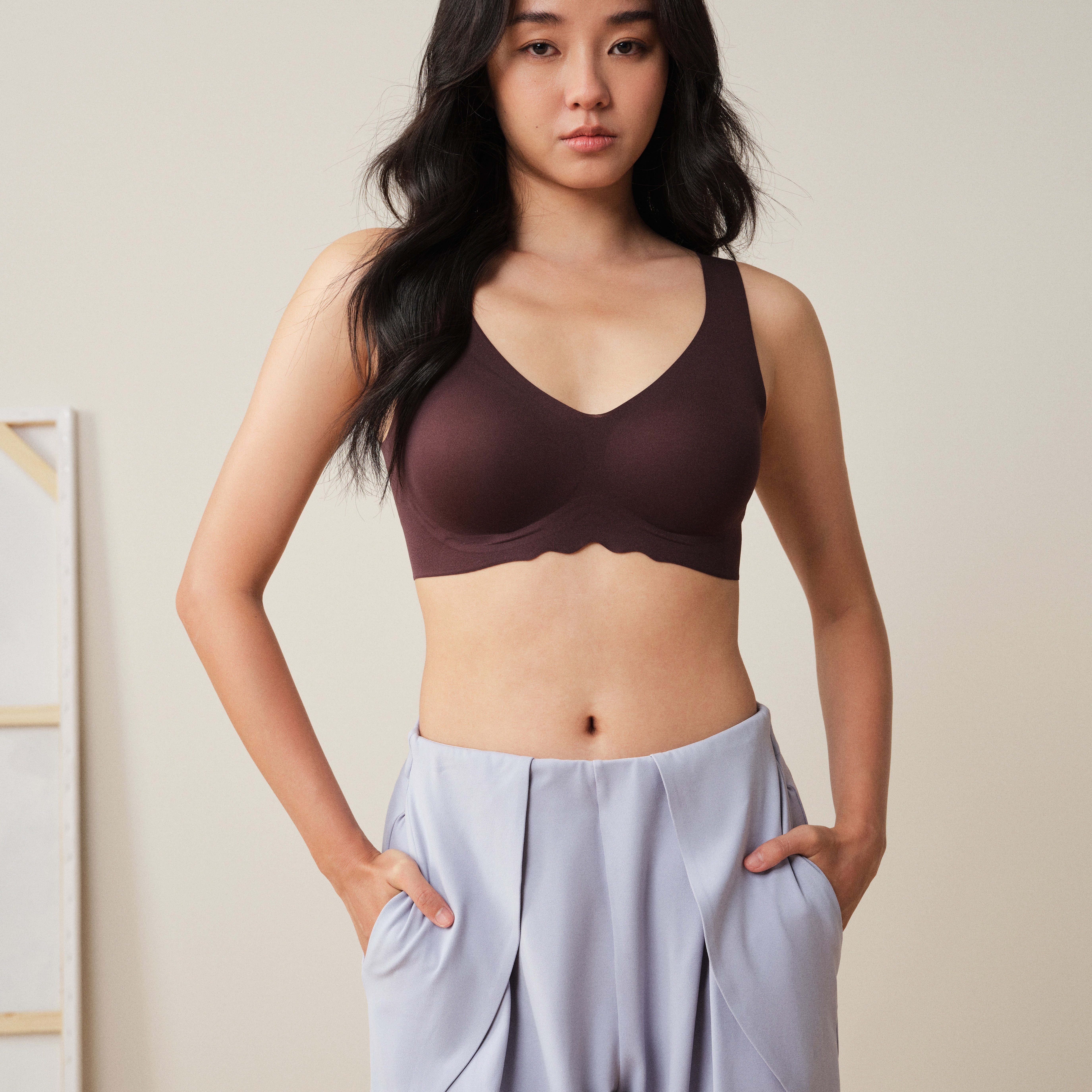 【小轻云】花波V领无痕文胸女款小胸聚拢收副乳美背内衣2026新款