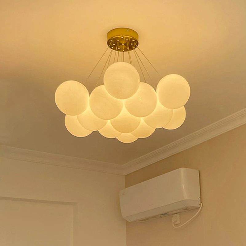 月球灯气球星球灯法式奶油风客厅吊灯魔豆玻璃灯轻奢卧室灯云朵灯