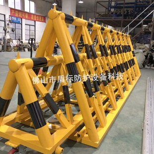 厂家生产防止攀爬双层伸缩拒马路障 拦截阻路收缩移动式大门