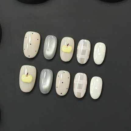 裸色穿戴款美甲甜美格纹片穿戴甲纯手工设计2026明显热款短款高级