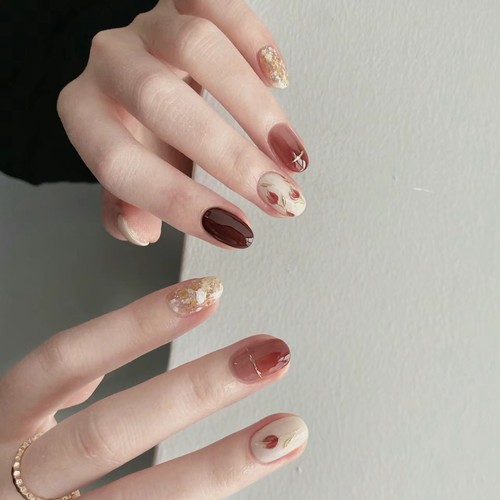 2025年新款春夏复古郁金香穿戴甲中长圆手绘花朵手工假指甲贴片女