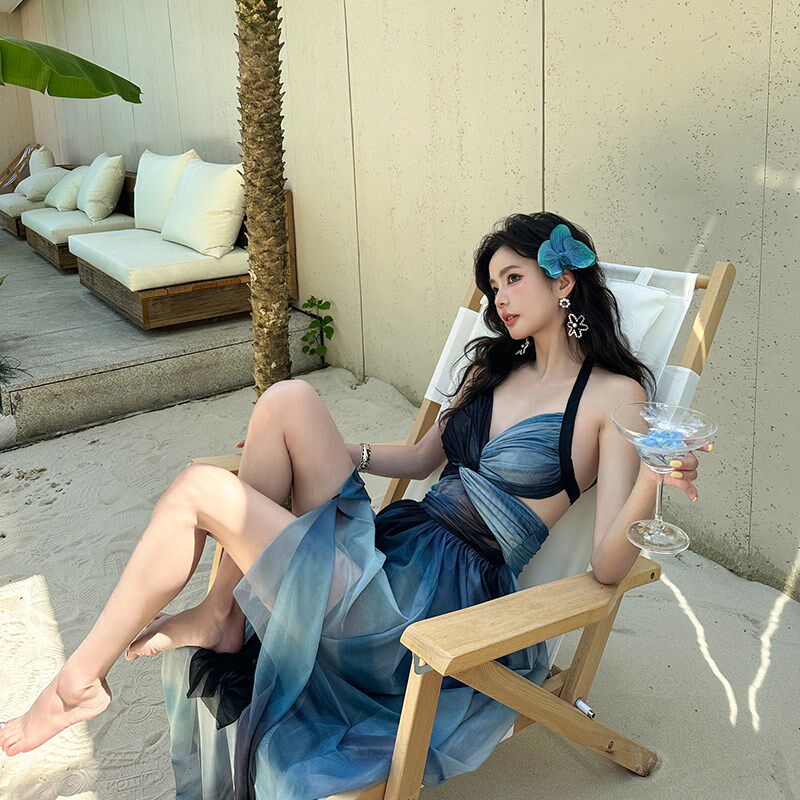 泳衣女款2025年新款爆款分体裙式三件套比基尼泡温U泉纯欲绝美泳