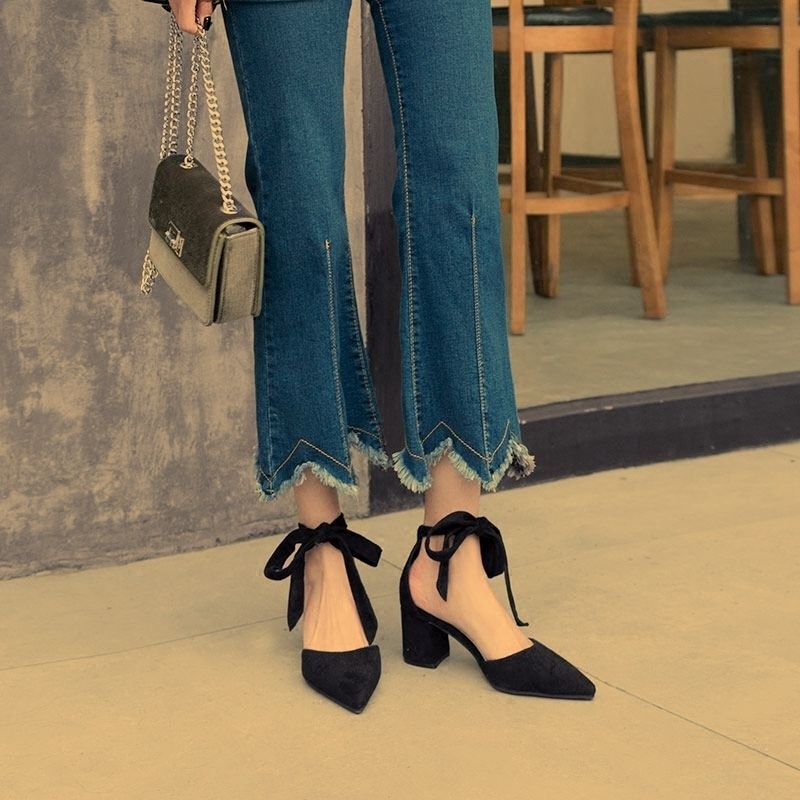 网红高跟鞋2021新款百搭尖头法式黑色少女粗跟学生绑带仙女风单鞋
