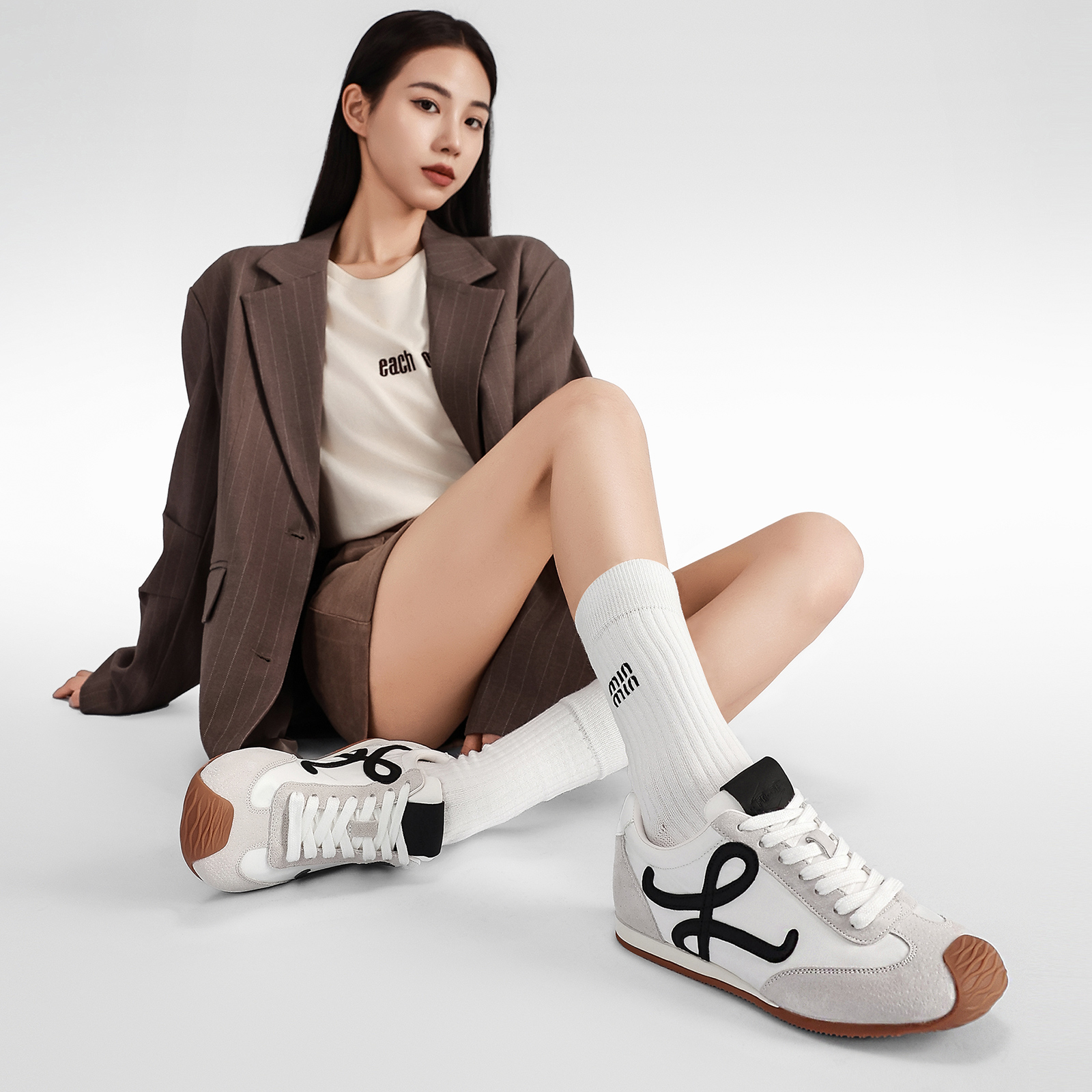 杨幂同款2025时尚芭蕾舞阿甘鞋女