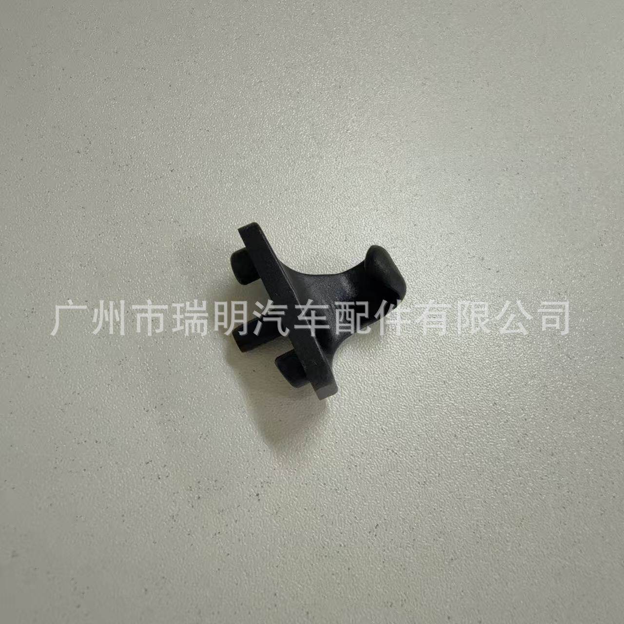 奔驰后门遮阳帘挂钩卡扣