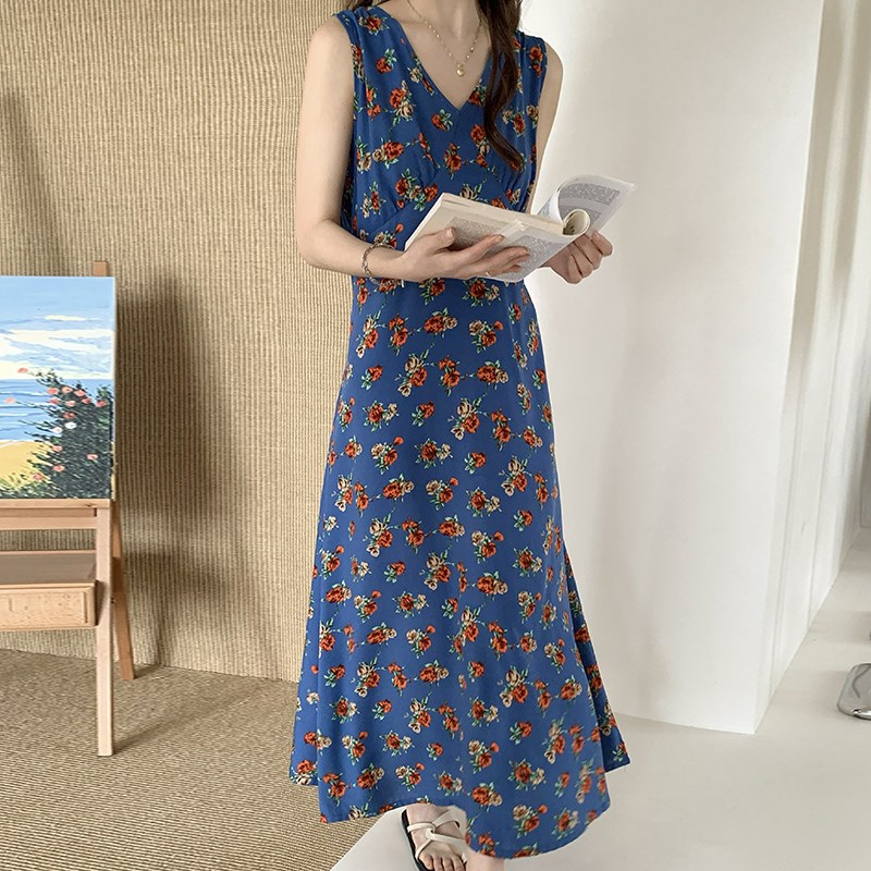 法式复古睡裙女夏季蓝色V领收腰碎花连衣裙人造棉无袖.背心裙薄款