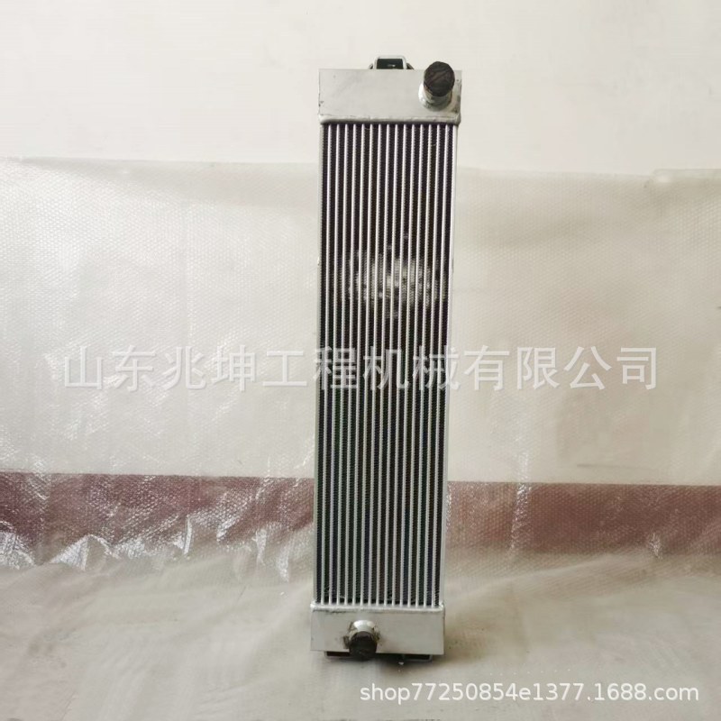 高品质5吨铲车传动油散热器适配与装载机山工新式传动油散热器