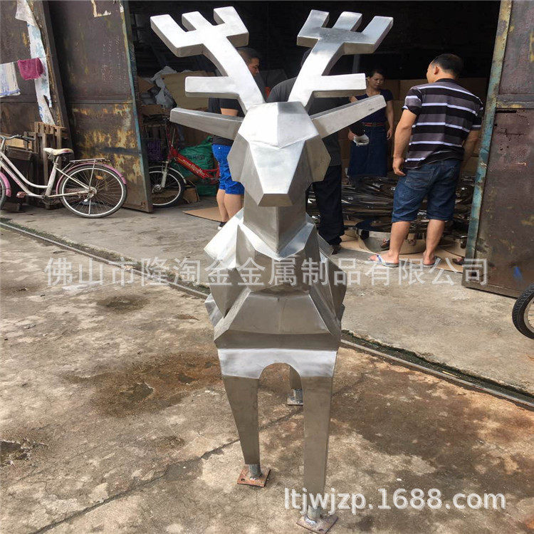 镜面不锈钢鹿雕塑金属城市园林景观雕塑摆件不锈钢动物
