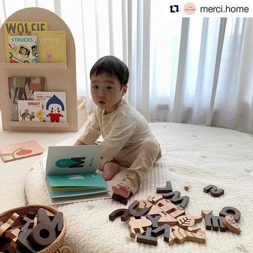 新款直销ins儿童书架绘本架幼儿园实木收纳书柜家用简易落地创意