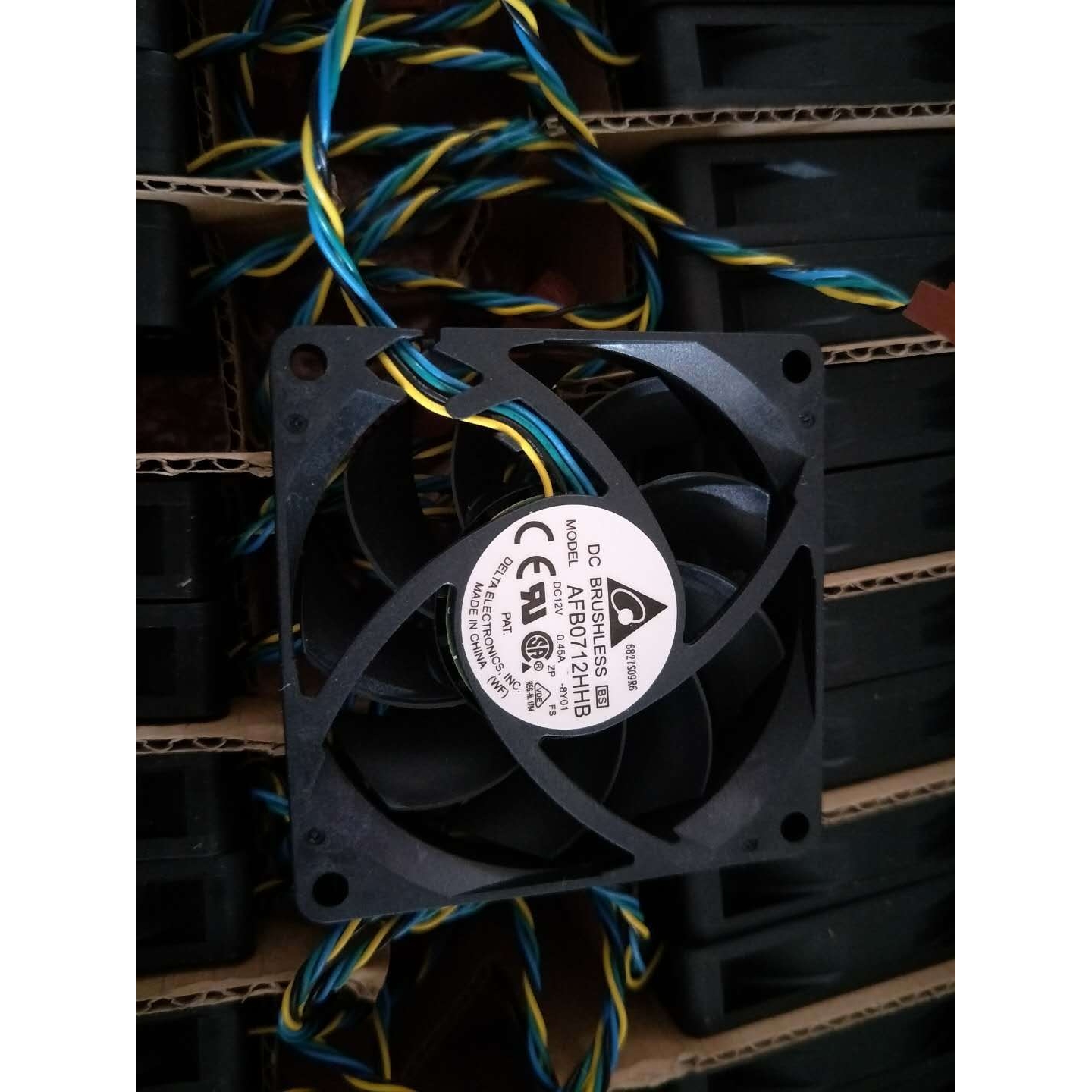 AFB0712HHB 台达7CM7015 12V 0.45A  4针PWM大风量CPU风扇