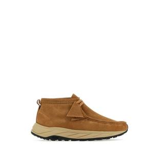 Clarks 男士 FW23 靴子 Wallabee Eden 驼色绒面革短靴