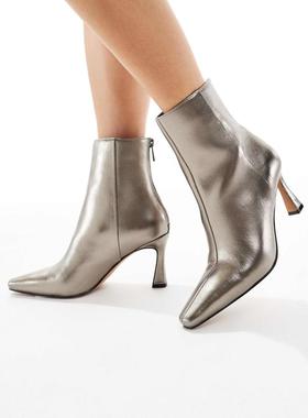 Schuh 女士 靴子 mid botos 高跟及踝青灰色靴子