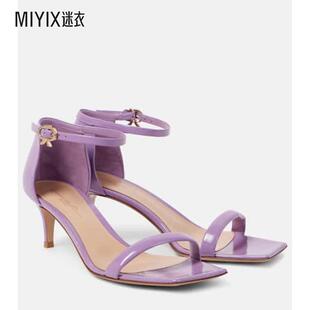 Gianvito Rossi 女款Rhys 55 漆皮凉鞋 迷衣时尚