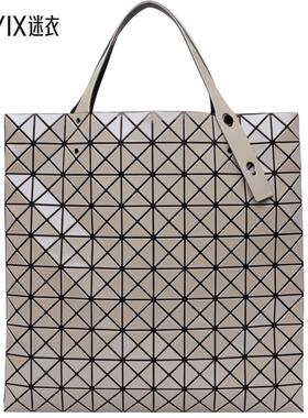 Bao Bao Issey Miyake 女款灰色 Prism Metallic 托特包 迷衣时尚