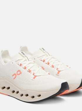 On 女士 运动鞋 Cloudsurfer Max 跑步鞋