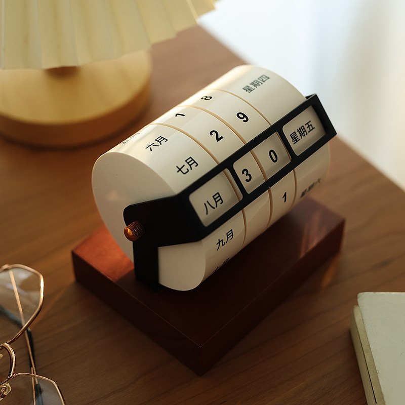 可爱日子 2025新款实木滚轮万年历摆件 创意旋转桌面日历小礼物