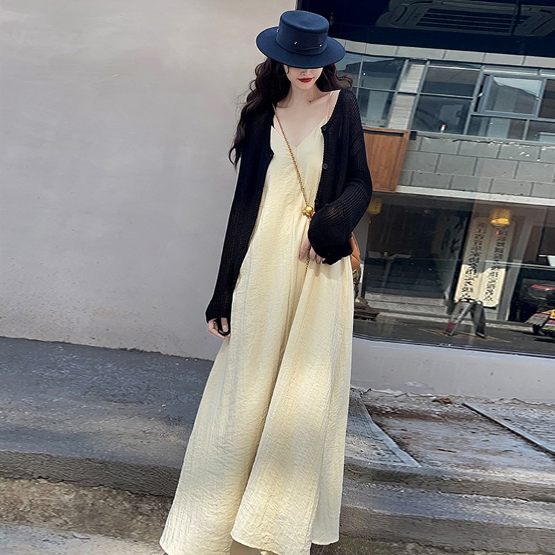 极简约cos风v领长款无袖连衣裙2023温柔百搭休闲内搭打底吊带长裙