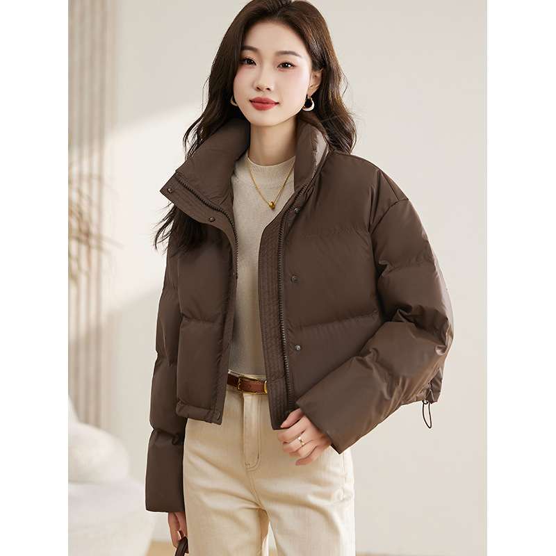 白鸭绒短版羽绒衣女冬季年新款时尚小个子立领宽松面包服外套