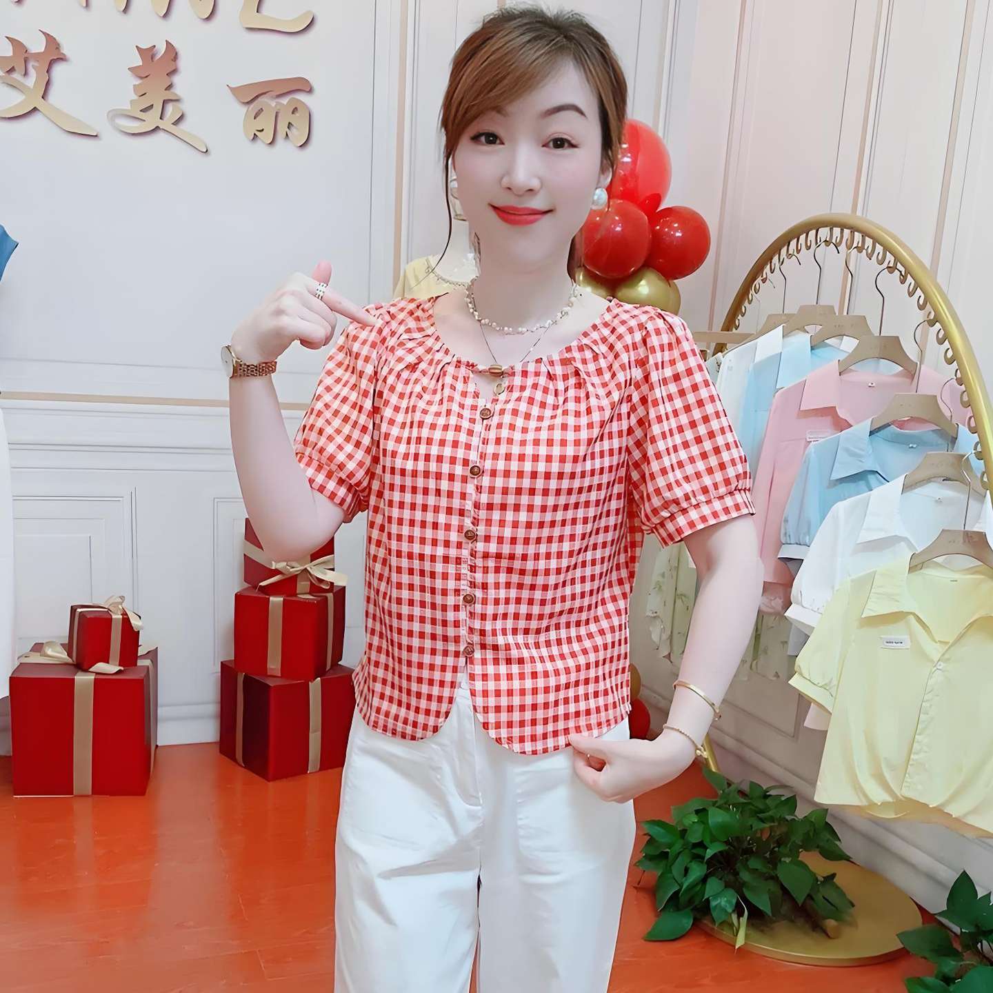简约短袖格子衬衫女小众正肩上衣夏季新款宽松小衫遮肉衬衣