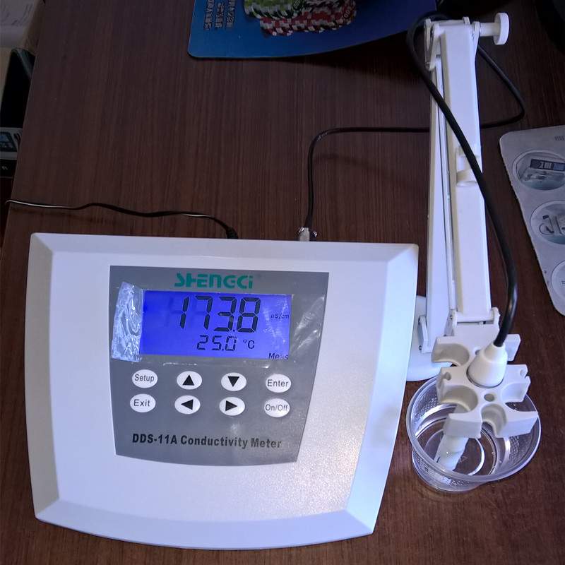 DDS-11A电导率仪 四档量程台式电导率测定仪（手动温度补偿）