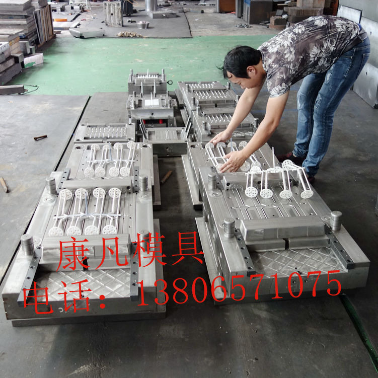 浙江 台州黄岩模具工厂 塑料钉子模具 凳子模具 ,水桶 脸盆模具
