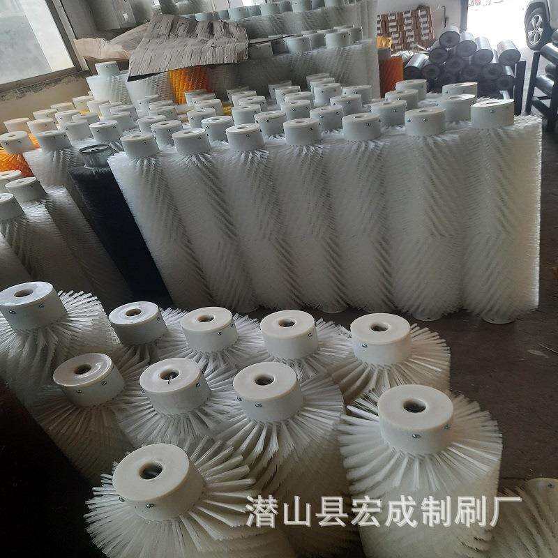 除尘毛刷输送带清洁V型螺旋尼龙毛刷辊无动力清扫器配件毛刷辊