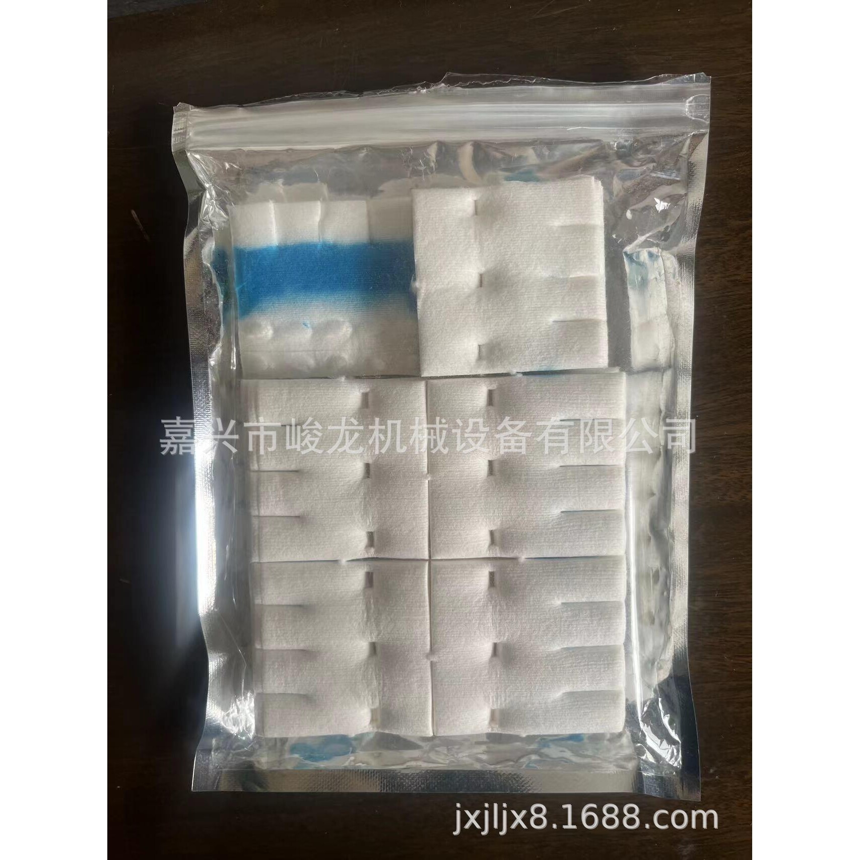 马桶刷替换头设备制造商峻龙机械可冲散马桶刷机