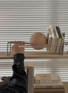 桌面圆球重力趣味书架（原木版）