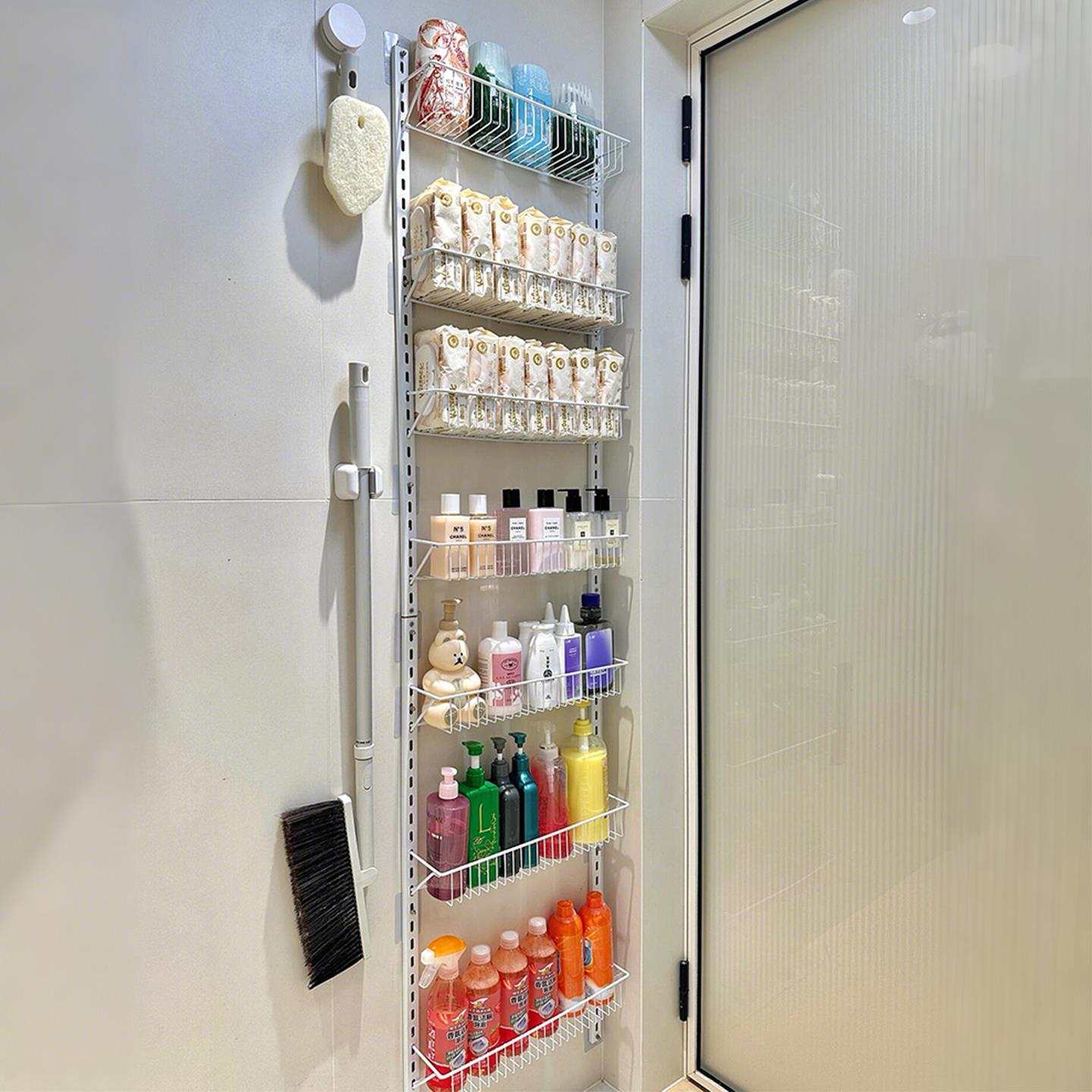 【浴室好物】化妆室门后置物架夹缝挂墙洗漱台免打孔壁挂式收纳层