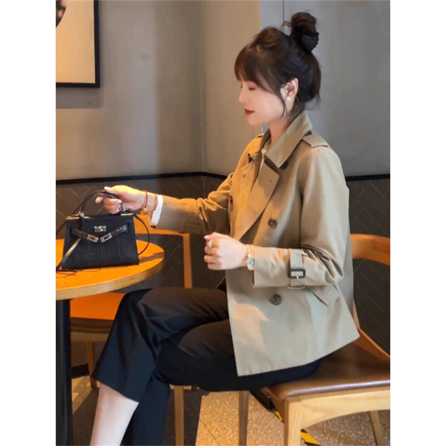 加厚高端超好看短款风衣外套女2025年秋冬新款休闲流行高级感上衣