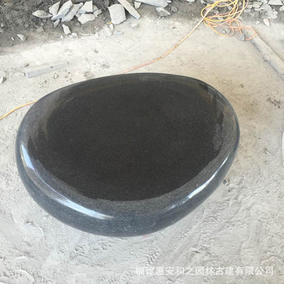 黑色石材加工鹅卵石凳子高度抛光艺术石凳无染色惠安石雕厂供