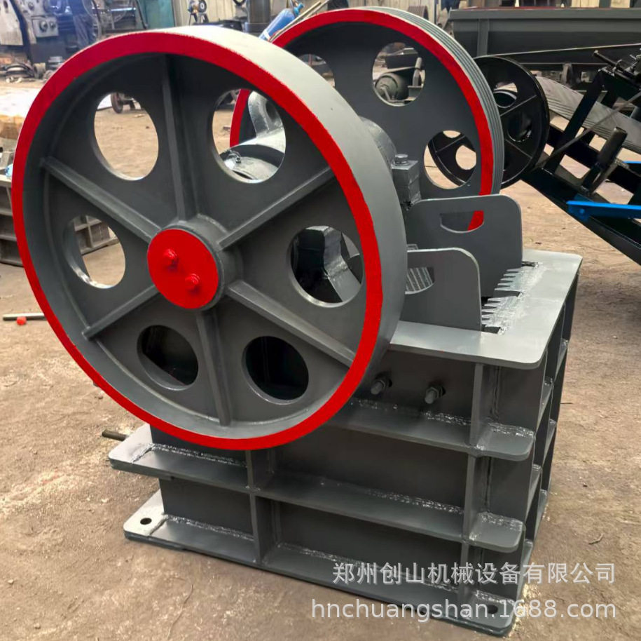 批发鄂式碎碎机  矿石碎石机 玄武岩破碎机 鄂破机 石料破石机