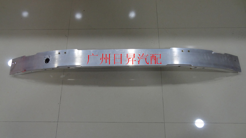 适配奔驰E级 W211 E200 E230E240E280E300前杠内铁骨架前杠内骨