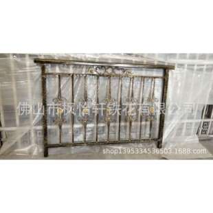 别墅旋转室内铁艺扶手楼梯室内木头扶手面铁艺梯花楼梯