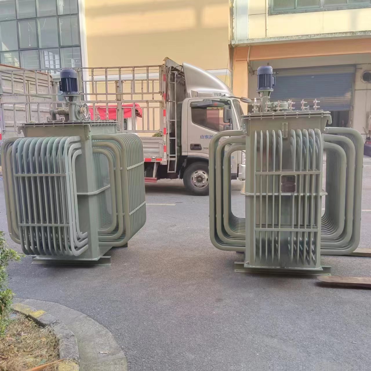 三相油浸式可调电抗器STK-1000KVA400V450V690V内燃机厂电流可调