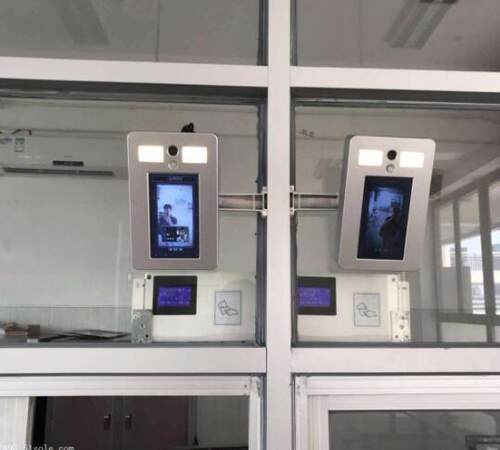 深圳刷脸吃饭的人脸识别售饭机 食堂不带卡用餐3万容量