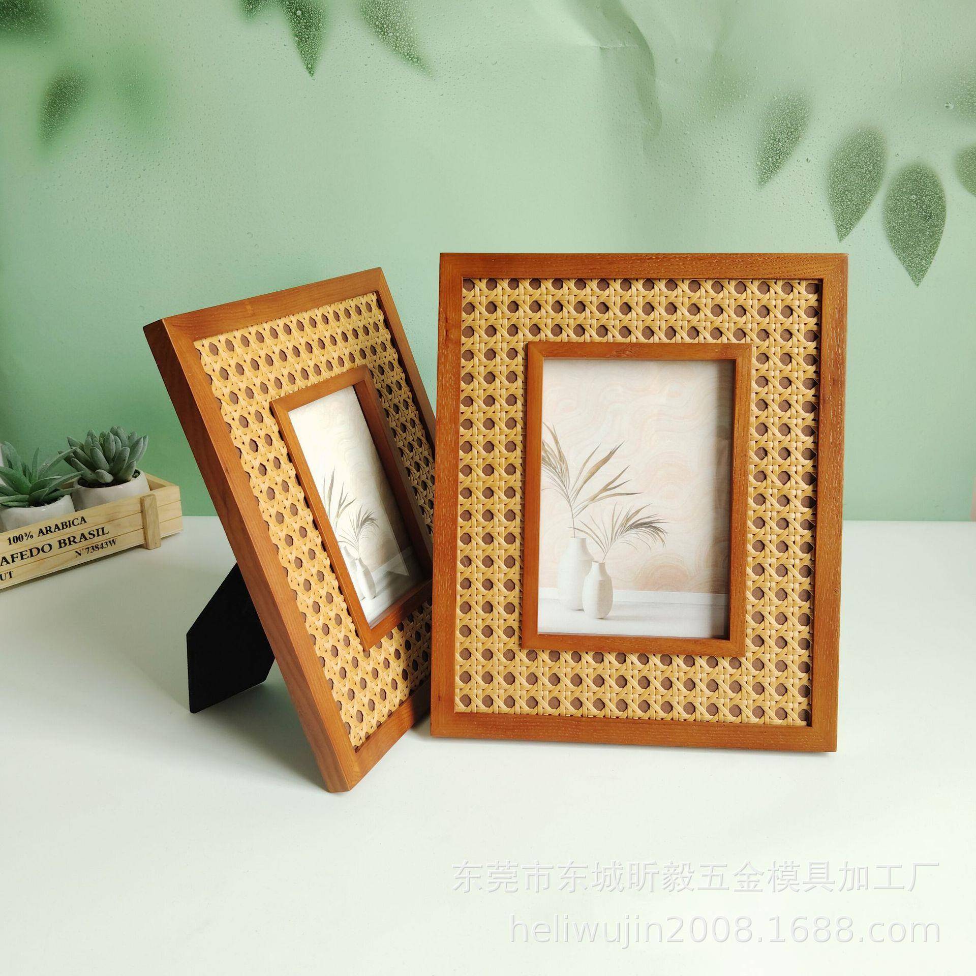 环保胡桃色水曲柳台实木板嵌藤编相框摆，时尚创新镶样间WBF摆台