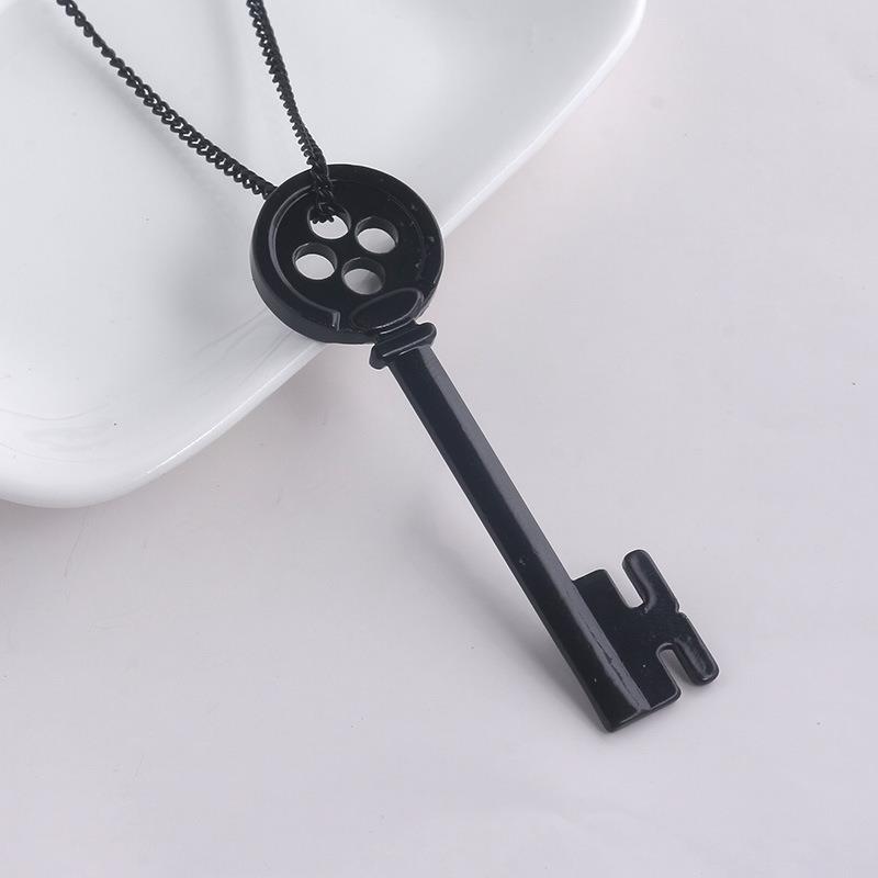Movie Coraline Black Button Necklace Pendants Ghost Mother - 实物图