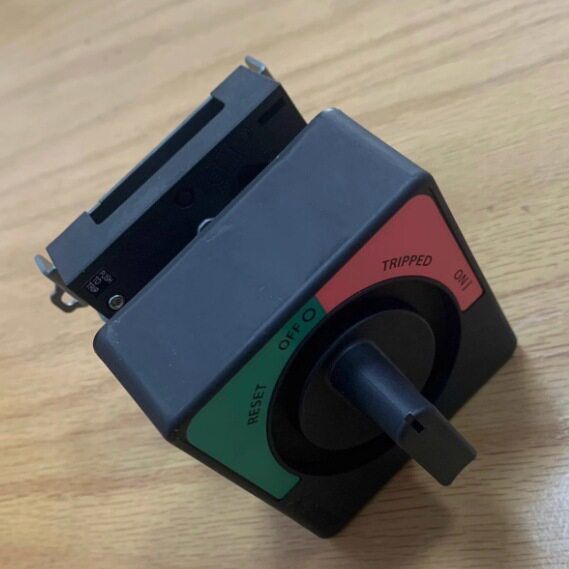 工业机器人控制柜 操作手柄开关NX/DX/YRC机器人配件测试