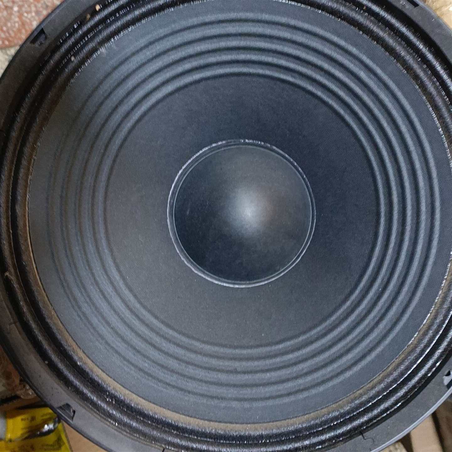 维修15寸低音    音圈烧了其它元器件