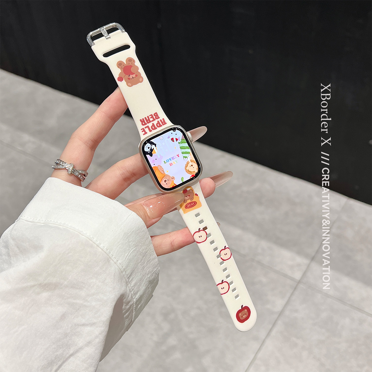 适用iwatch10苹果手表表带s9可爱购物熊87硅胶Ultra2新款简约男女