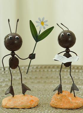 创意北欧蚂蚁客厅摆件家居装饰品房间卧室酒柜电视柜玄关小摆设