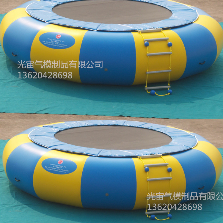 厂家批发充气水上弹床水上滑梯水池充气水上乐园水上游艺设施定做