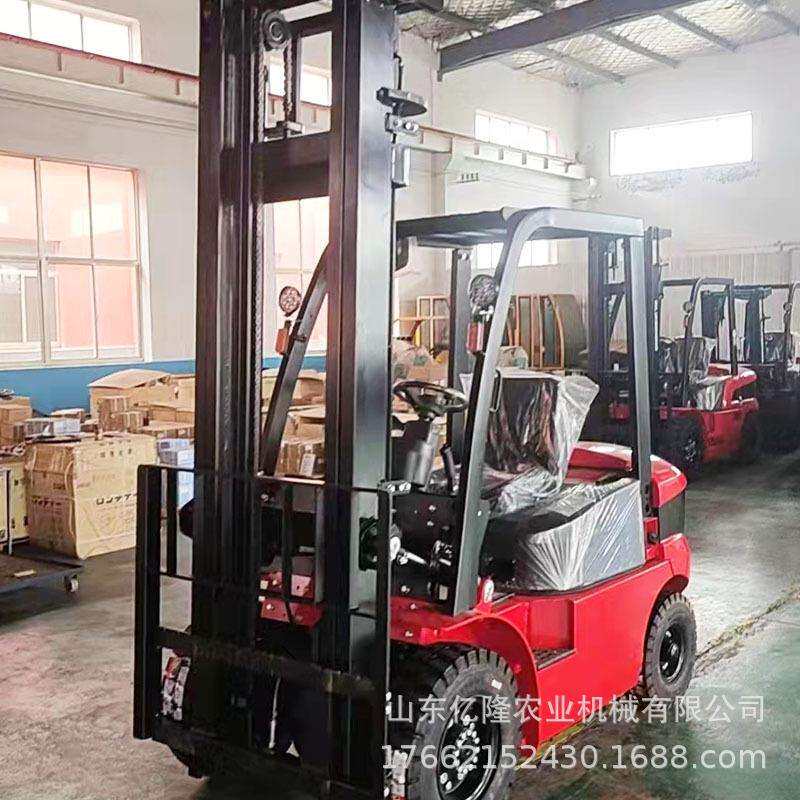 2吨柴油座驾式叉车物流站货物装卸堆垛车3吨内燃式仓库搬运车