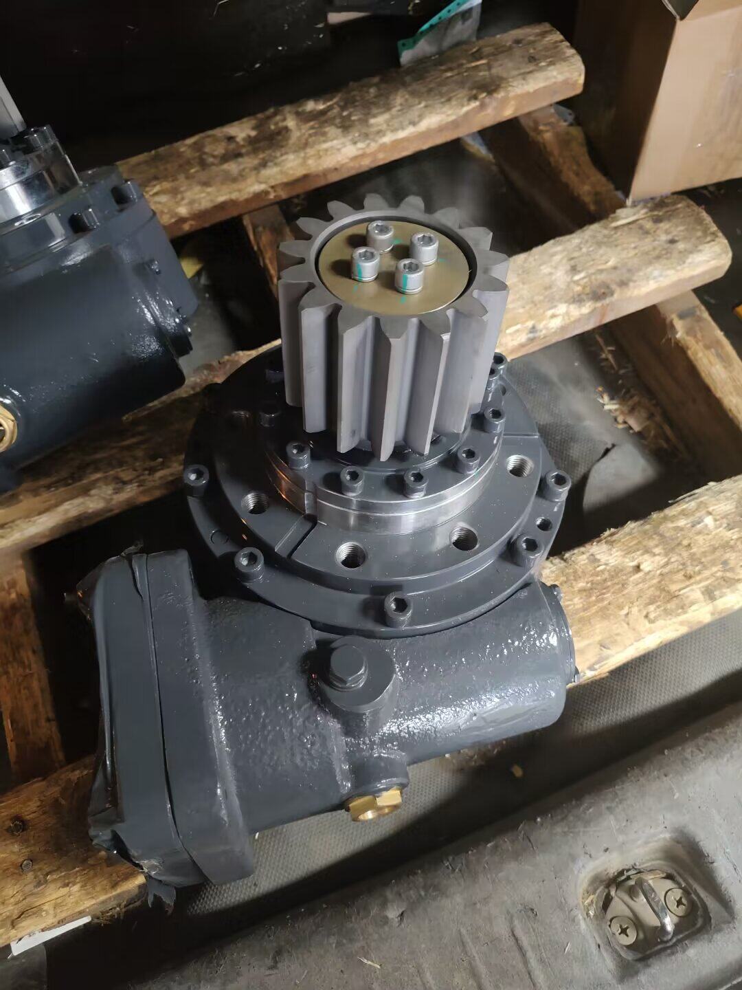 徐工随车吊8/10吨原厂减速机齿轮