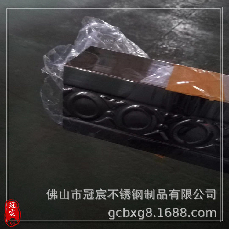 休闲吧台用玫瑰金镜面不锈钢喇叭底座异型花瓶支撑柱彩色围栏