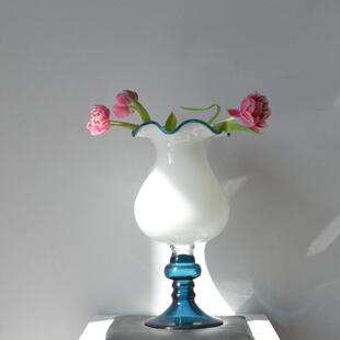 中古风冰雪奇缘芬顿蓝色挑边底座撞色奶油白手工玻璃风灯花瓶花器